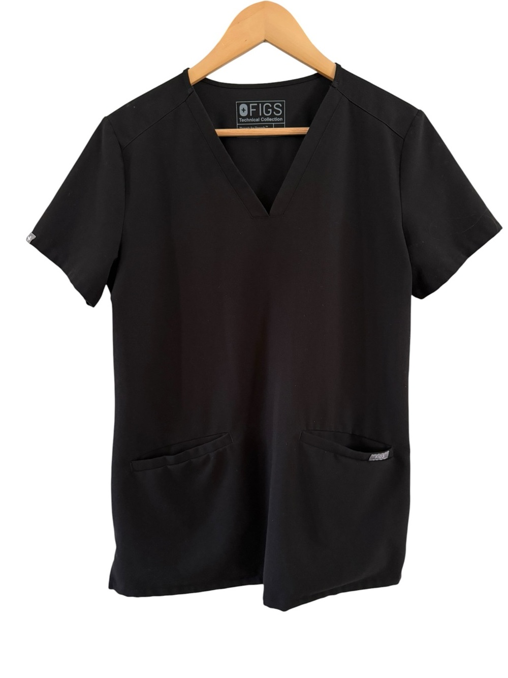 Figs Casma Three-Pocket Scrub Top Black Size Women’s Small Style FW111